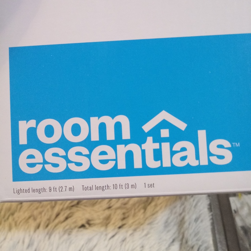 Room essentials LED string lights - Picture 6 of 6